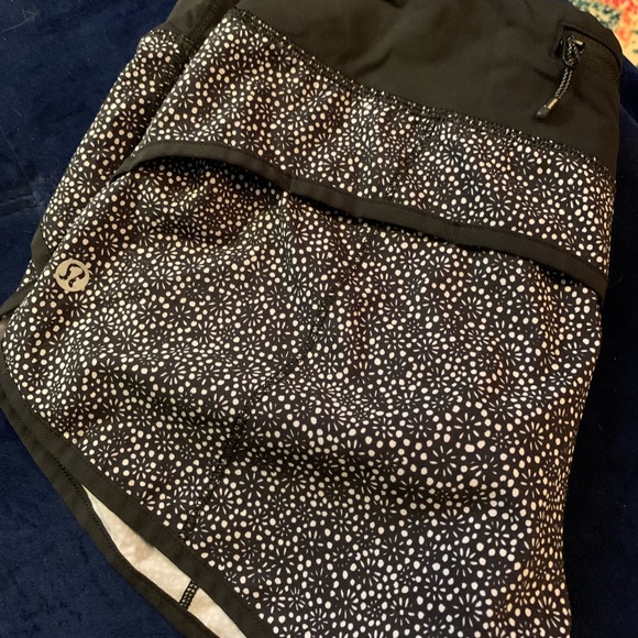 Speed up. Low rise short. - Picture 2 of 4